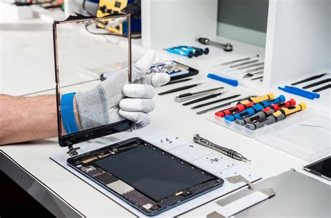 iPad Repair & Service .